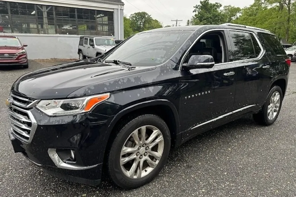 2020 Chevrolet Traverse High Country photo 1