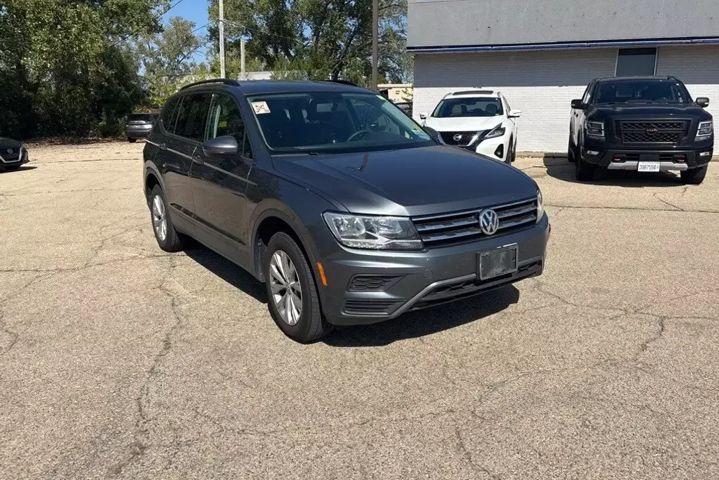 2020 Volkswagen Tiguan S photo 1