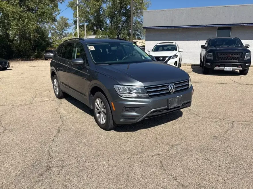 2020 Volkswagen Tiguan S photo 1