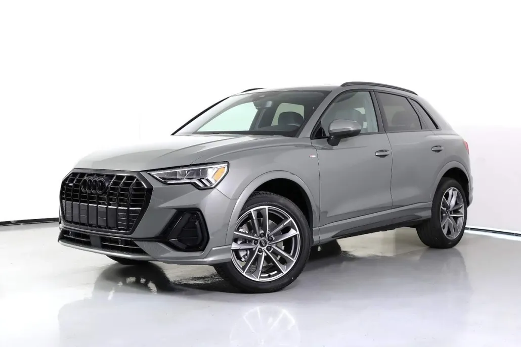 2025 Audi Q3 S line Premium 45 TFSI photo 1