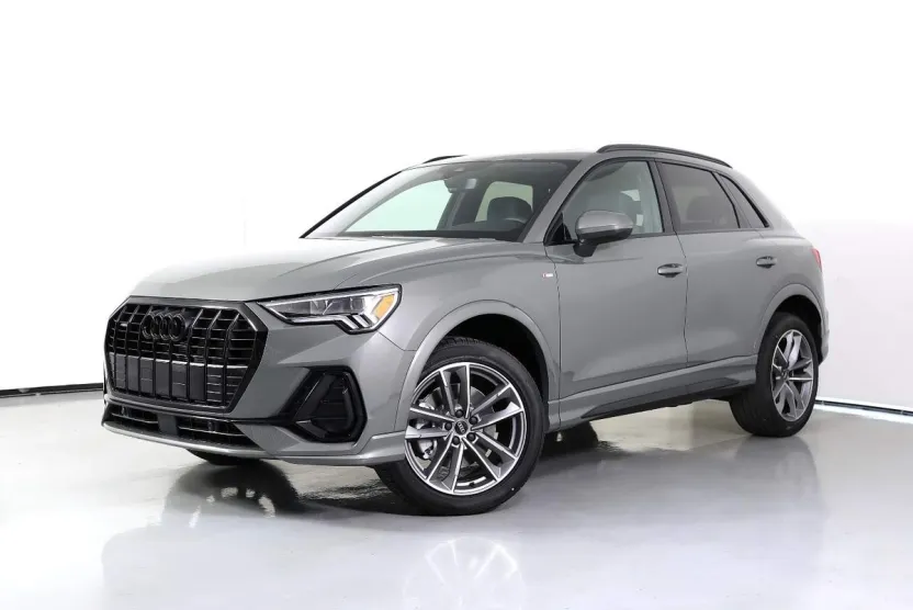 2025 Audi Q3 S line Premium 45 TFSI photo 1