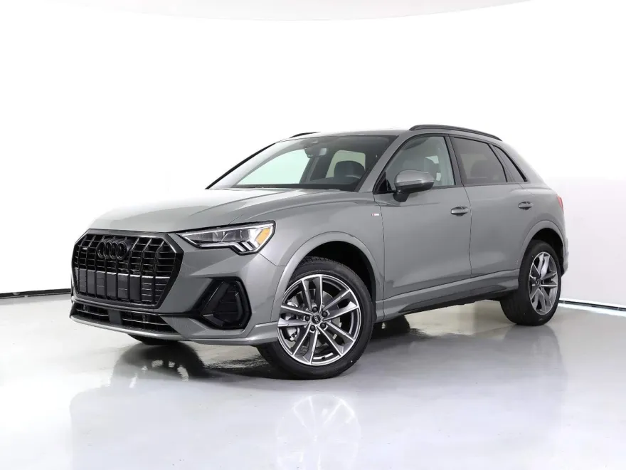 2025 Audi Q3 S line Premium 45 TFSI photo 1