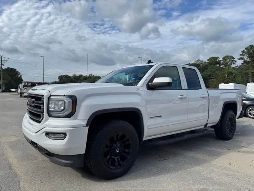 2016 Gmc Sierra Base photo 1