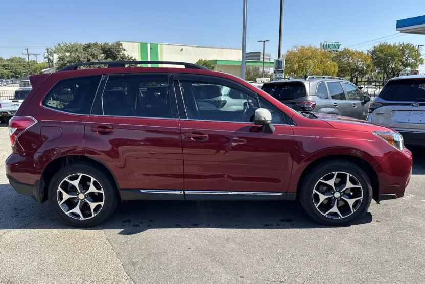 2015 Subaru Forester 2.0XT Touring photo 1