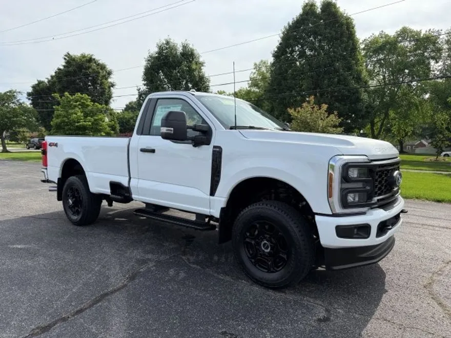 2025 Ford F-250 XL photo 1