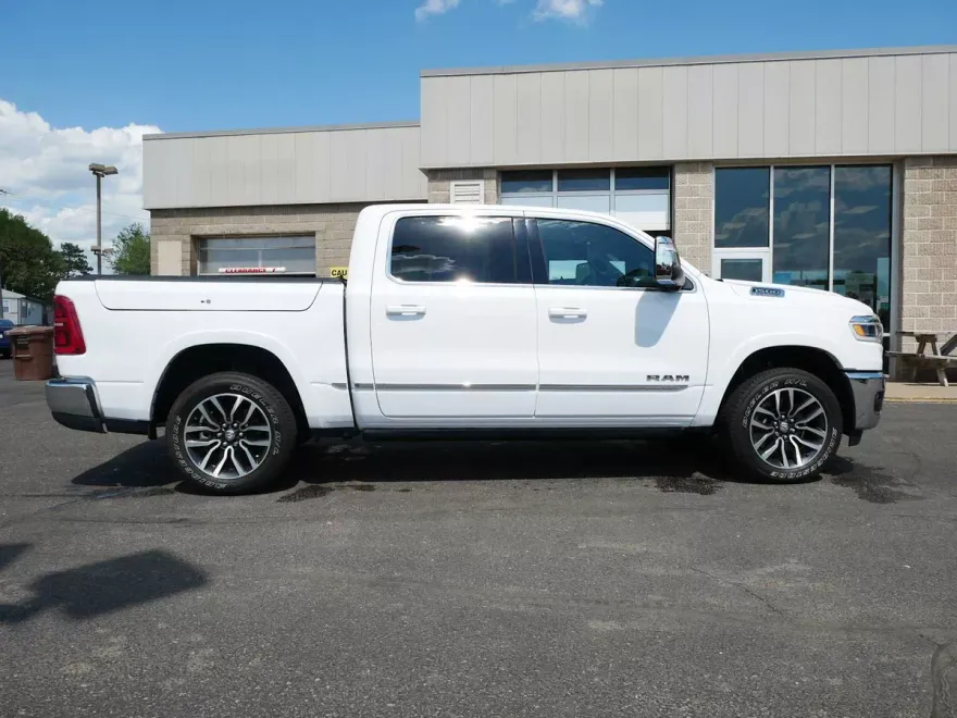 2025 Ram 1500 Limited photo 1