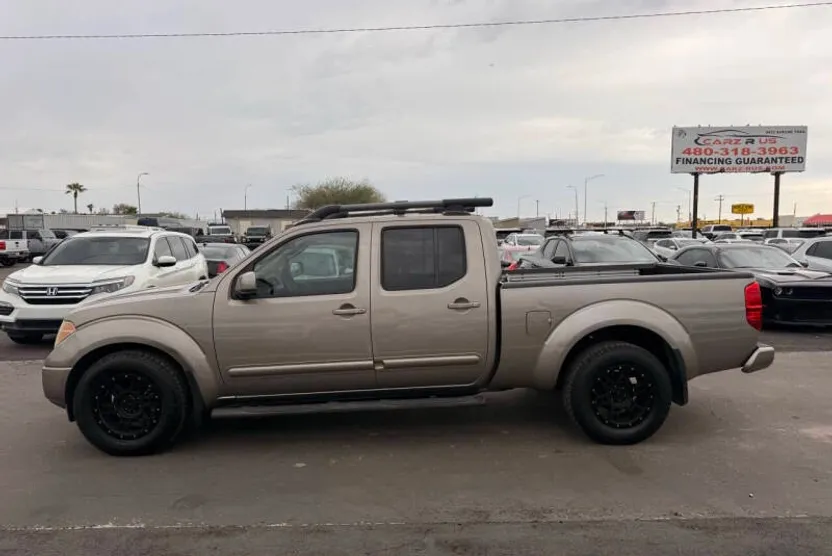 2008 Nissan Frontier LE photo 1