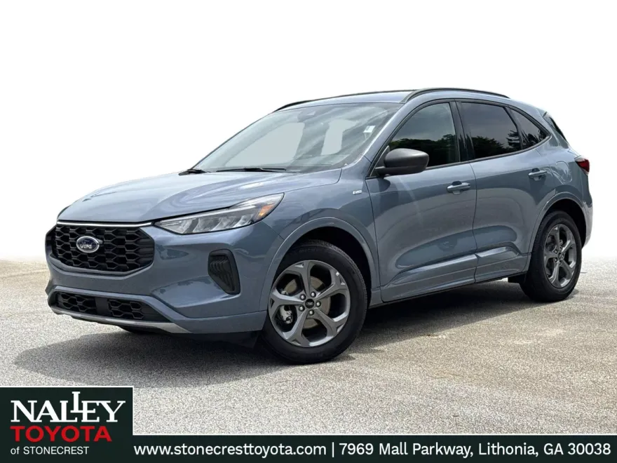 2024 Ford Escape ST-Line photo 1