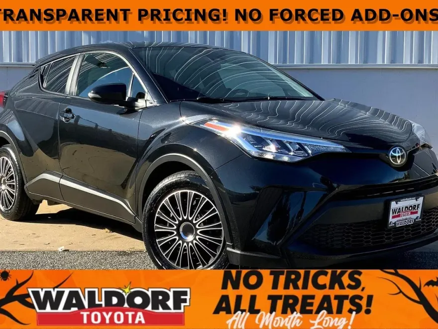 2021 Toyota C-HR LE photo 1