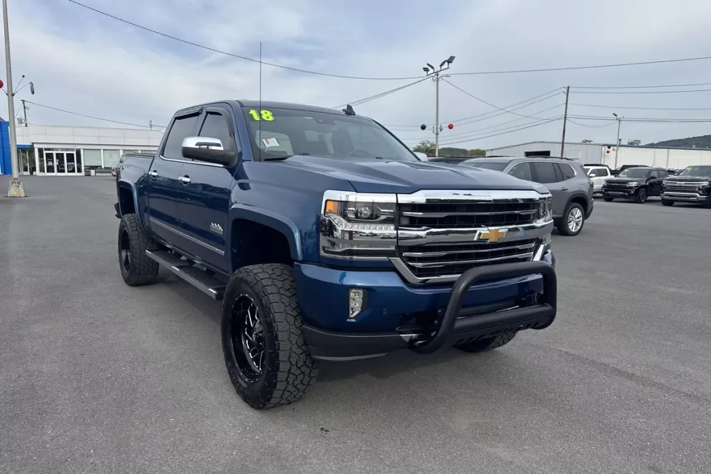 2018 Chevrolet Silverado 1500 High Country photo 1