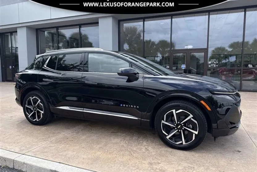 2025 Chevrolet Equinox EV 1LT photo 1