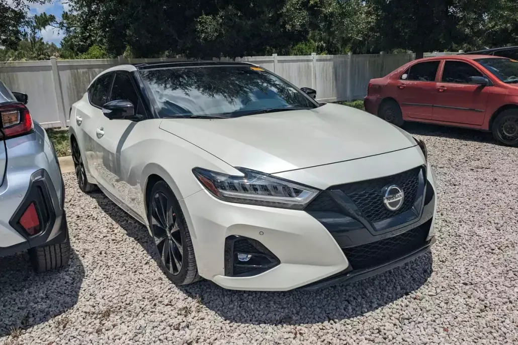 2021 Nissan Maxima SR photo 1