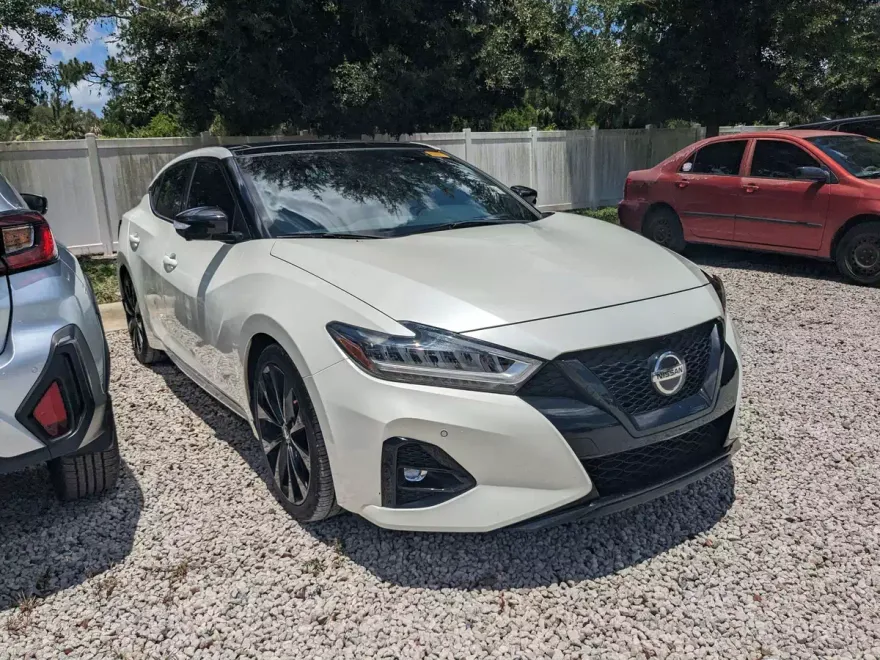 2021 Nissan Maxima SR photo 1