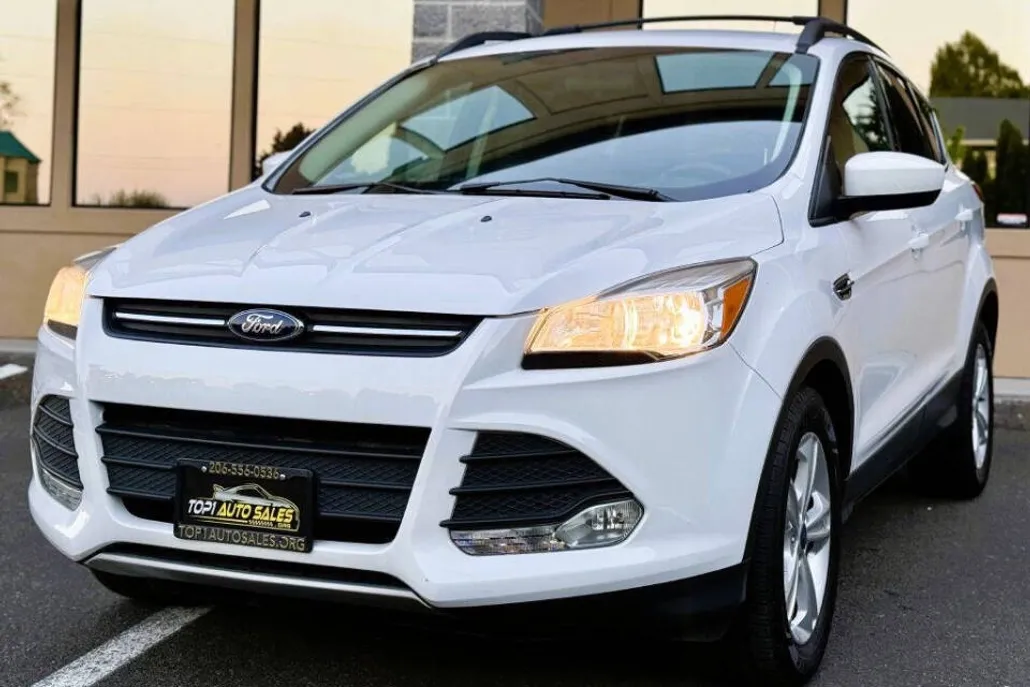 2015 Ford Escape SE photo 1