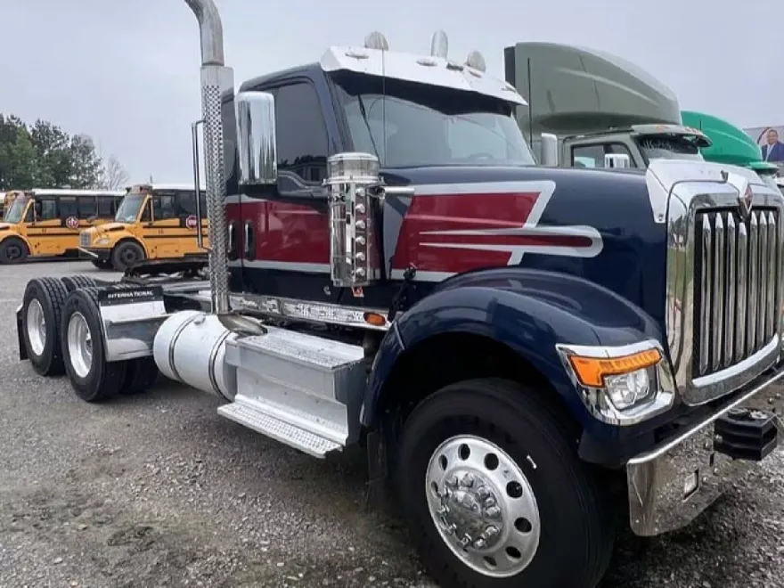2023 International HX520 HX photo 1