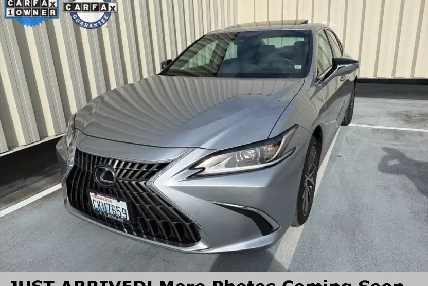 2024 Lexus ES 250 Premium photo 1