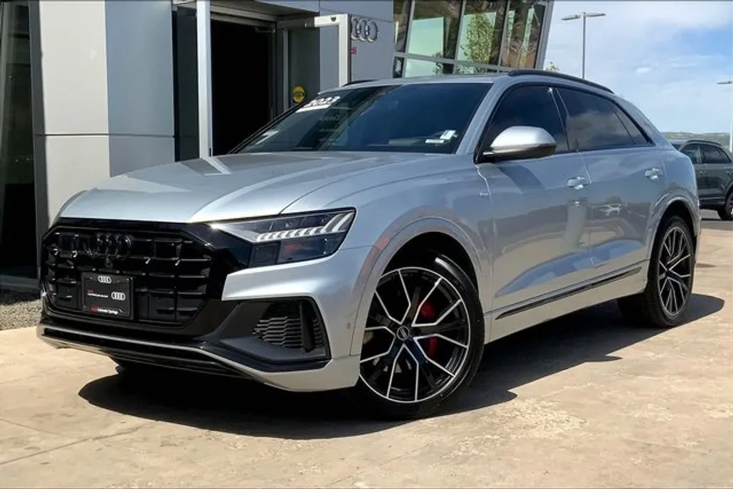 2023 Audi Q8 55 Prestige photo 1