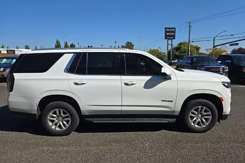 2023 Chevrolet Tahoe LS photo 1