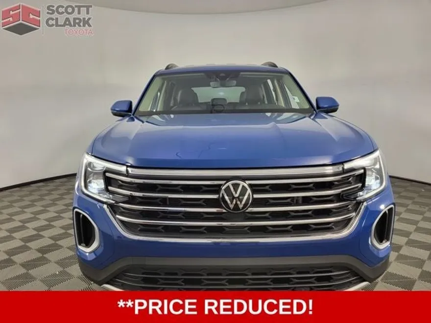 2025 Volkswagen Atlas SE photo 1