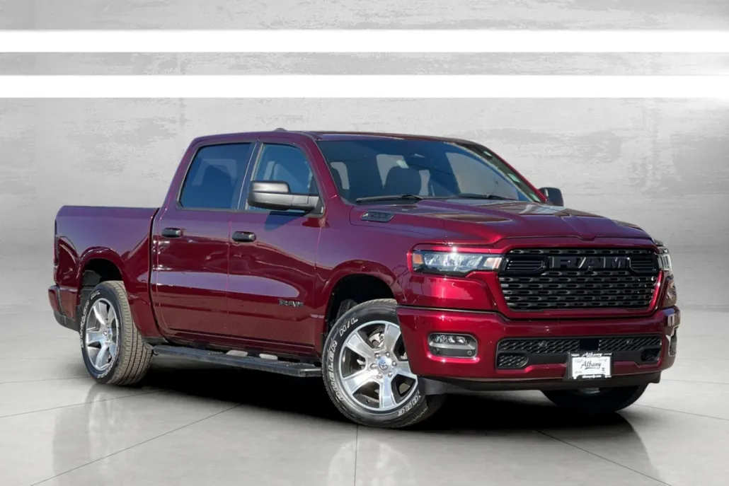 2025 Ram 1500 Tradesman photo 1