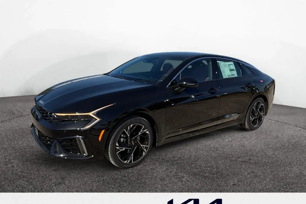 2026 Kia K5 GT-Line photo 1