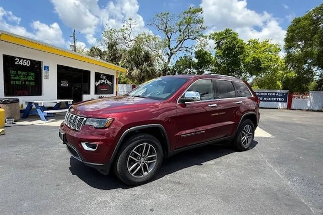 2017 Jeep Grand Cherokee Limited photo 1