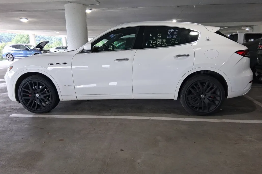 2021 Maserati Levante GranLusso photo 1