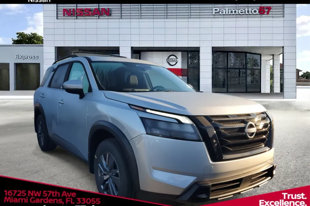 2025 Nissan Pathfinder SV photo 1