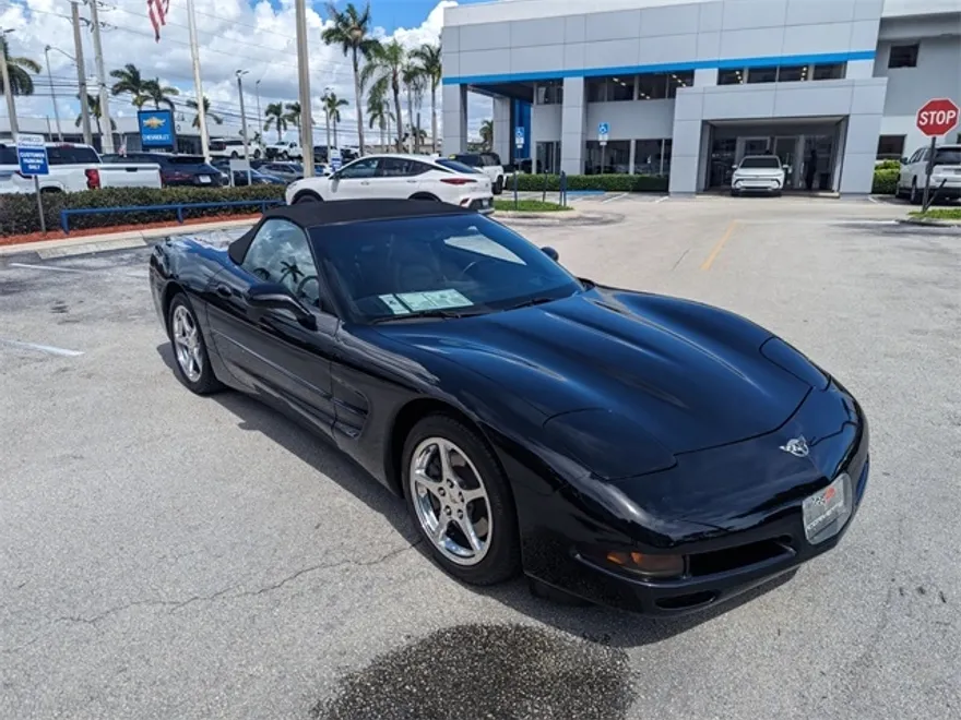 2003 Chevrolet Corvette Base photo 1