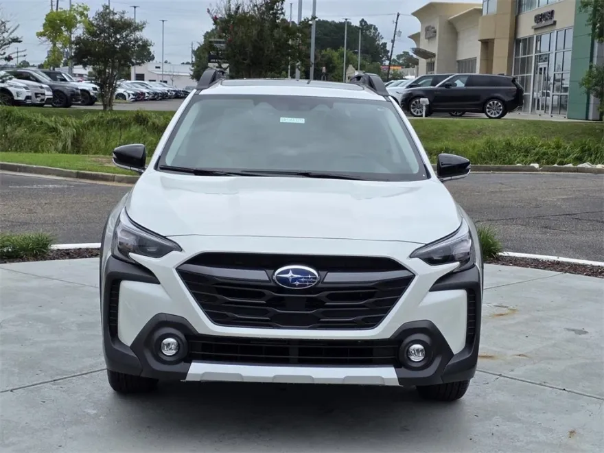 2025 Subaru Outback Limited photo 1