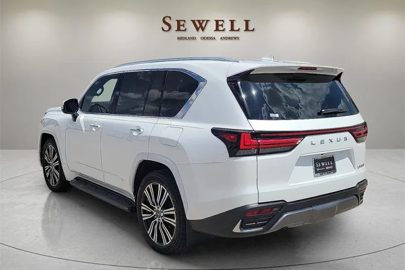 2024 Lexus LX 600 Luxury photo 1