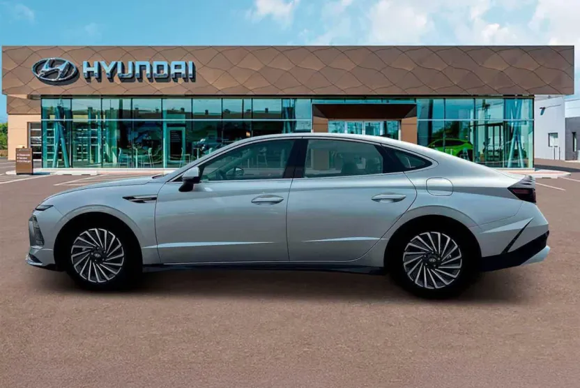 2025 Hyundai Sonata Hybrid Limited photo 1