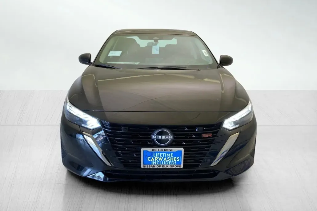2025 Nissan Sentra SR photo 1