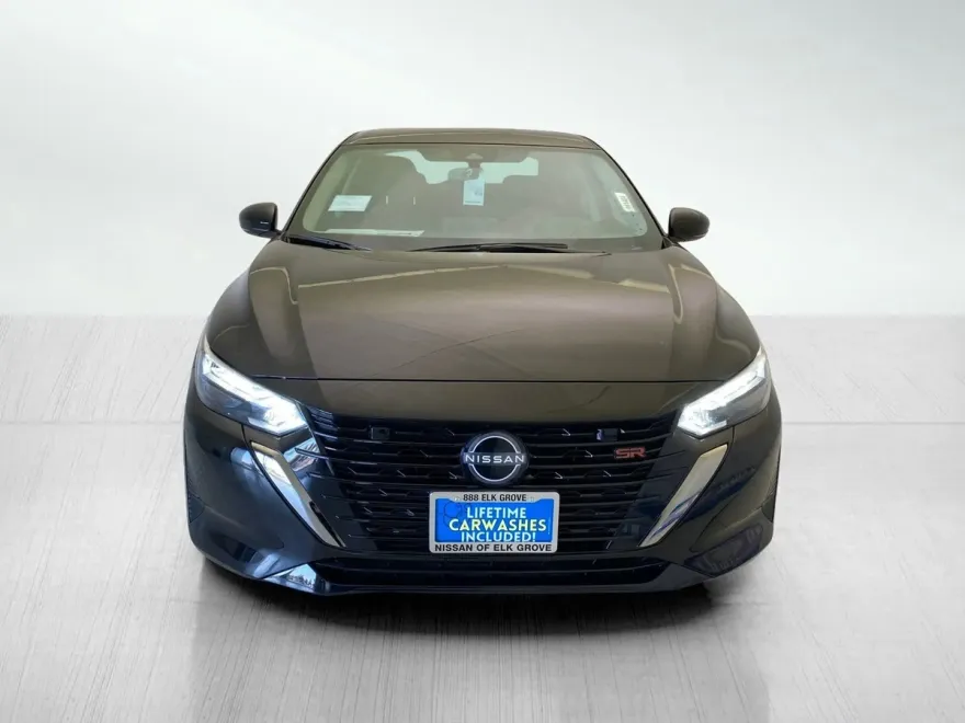 2025 Nissan Sentra SR photo 1
