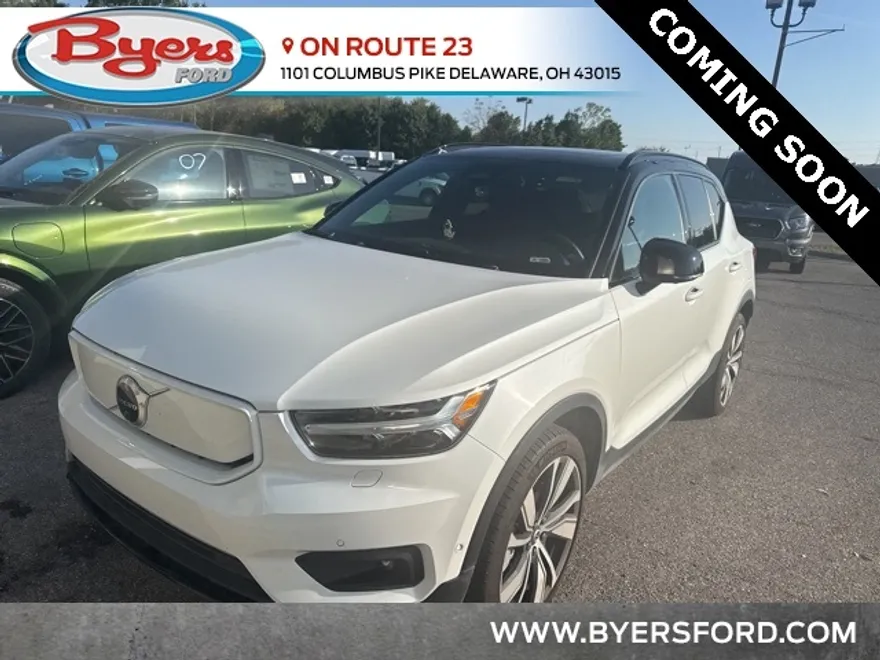 2022 Volvo XC40 Recharge P8 Ultimate photo 1