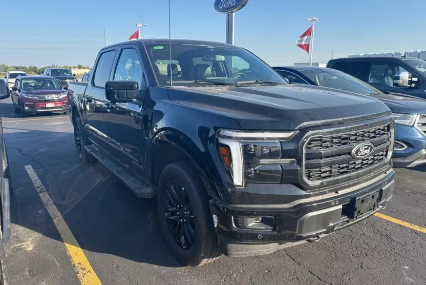 2025 Ford F-150 Lariat photo 1