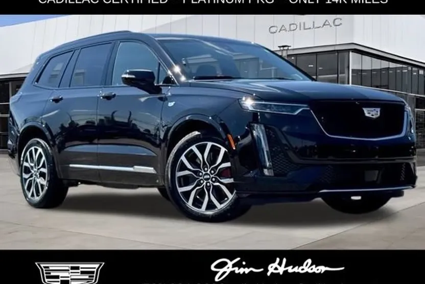 2024 Cadillac XT6 Sport photo 1