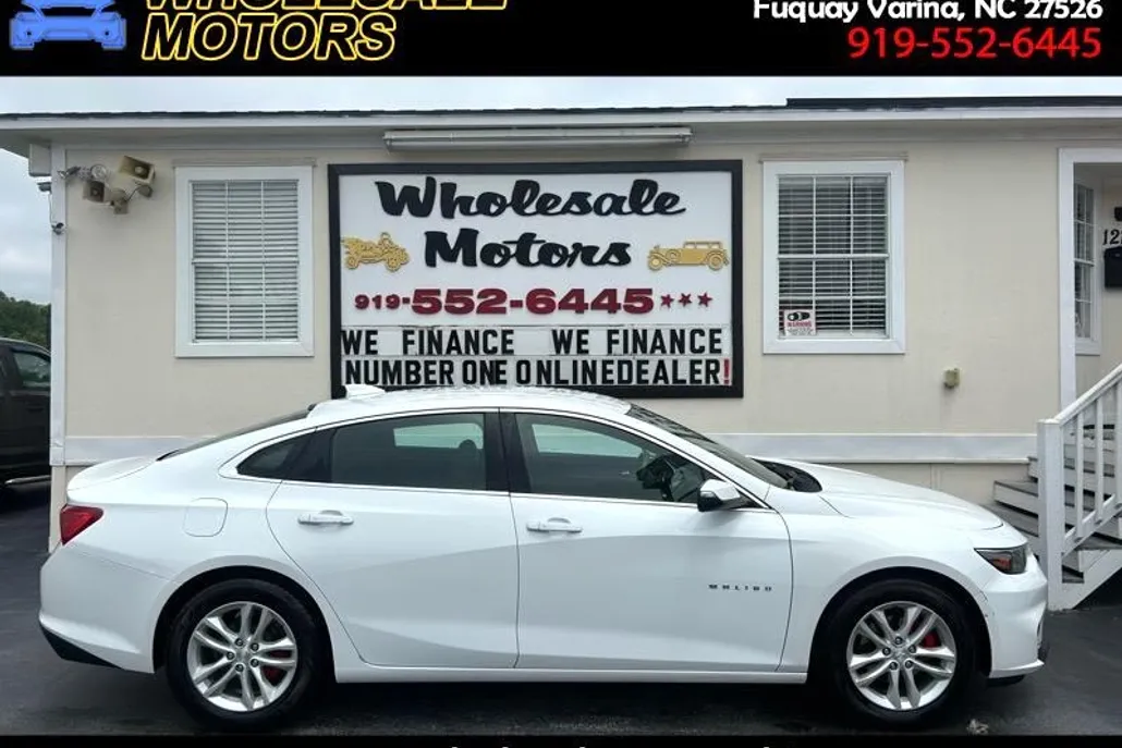 2016 Chevrolet Malibu 1LT photo 1