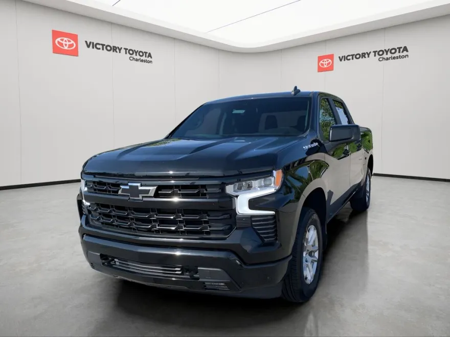 2023 Chevrolet Silverado 1500 RST photo 1
