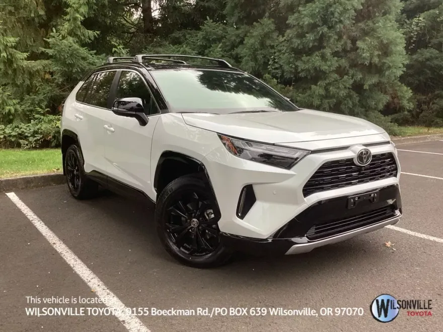 2025 Toyota RAV4 Hybrid XSE photo 1