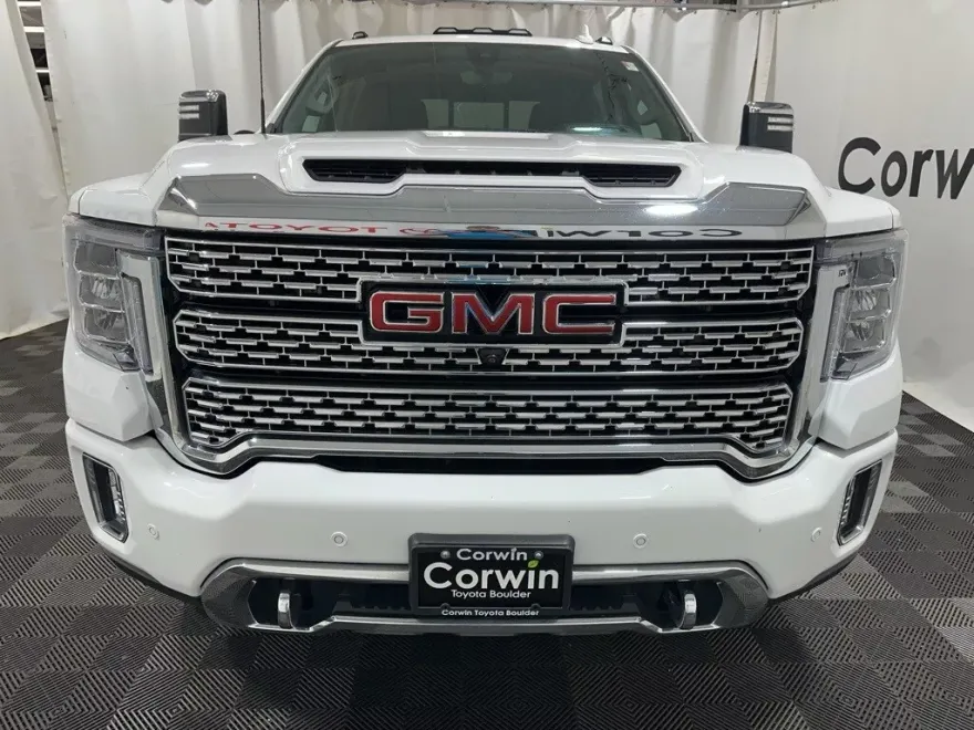 2022 Gmc Sierra 2500 HD Denali photo 2