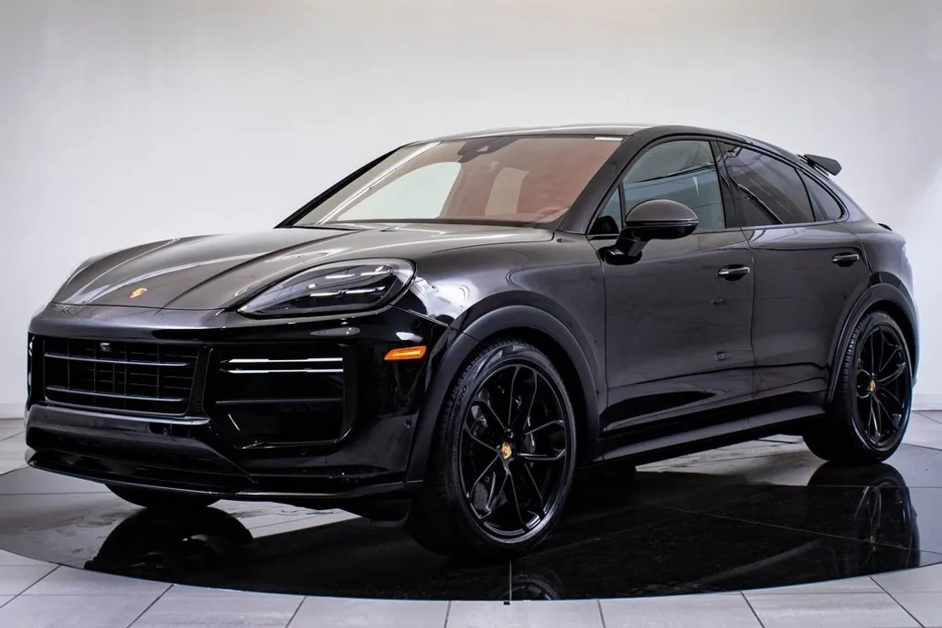 2024 Porsche Cayenne Coupe Turbo GT photo 1