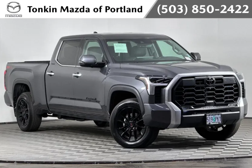 2023 Toyota Tundra Limited photo 1
