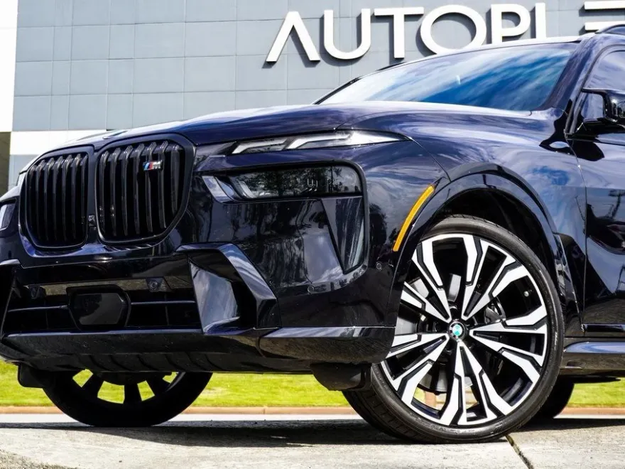 2023 Bmw X7 M60i photo 1