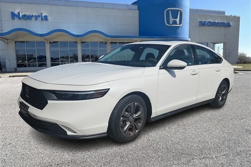 2023 Honda Accord EX photo 1