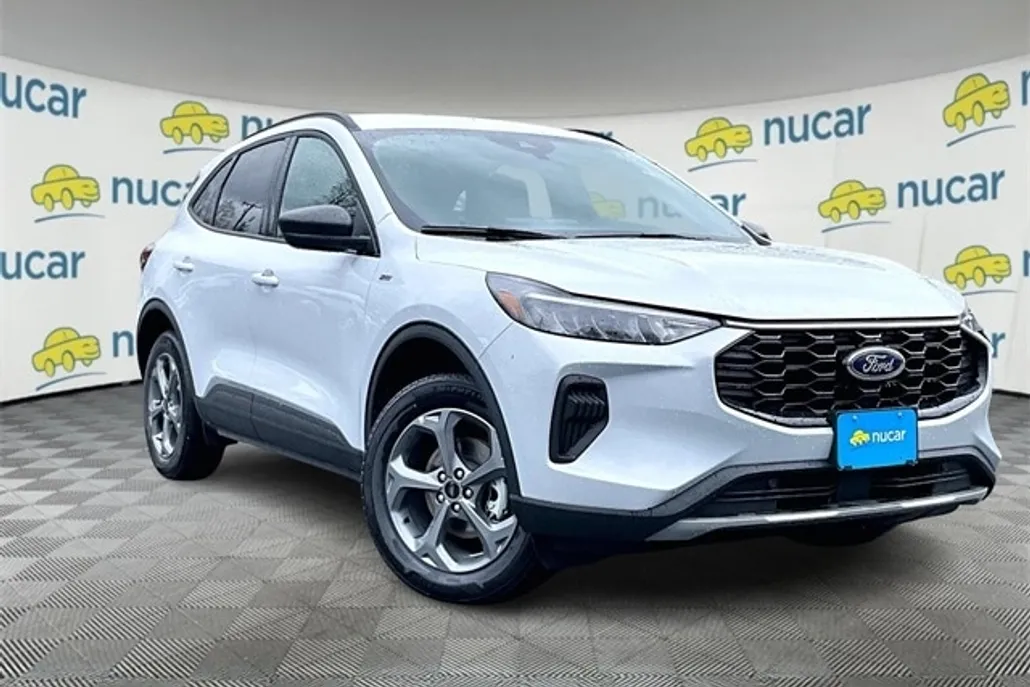 2025 Ford Escape ST-Line photo 1