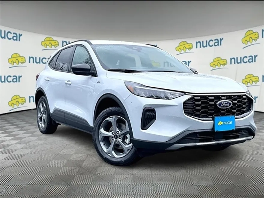 2025 Ford Escape ST-Line photo 1