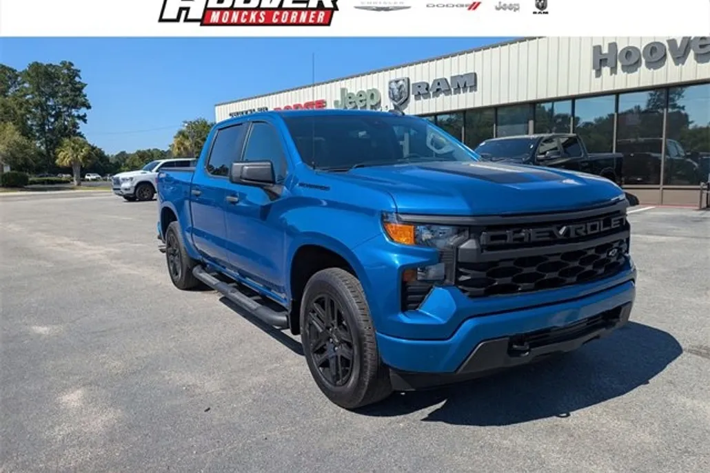 2022 Chevrolet Silverado 1500 Custom Rally Edition photo 1