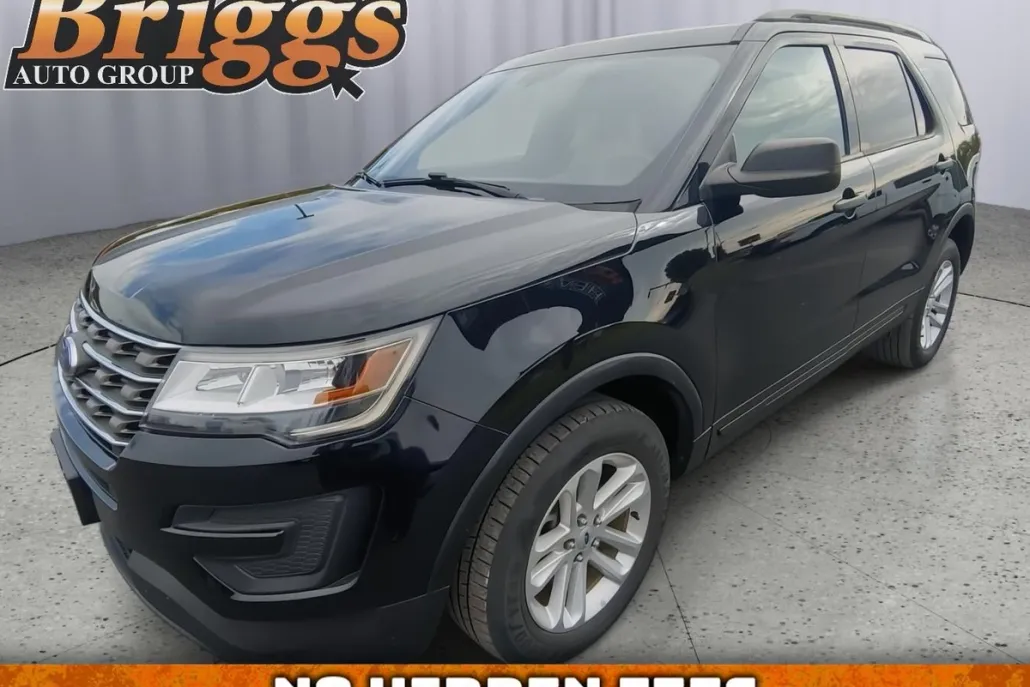 2017 Ford Explorer Base photo 1