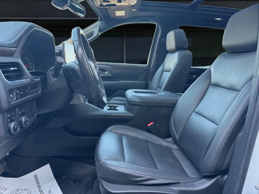 2021 Chevrolet Suburban Z71 photo 1